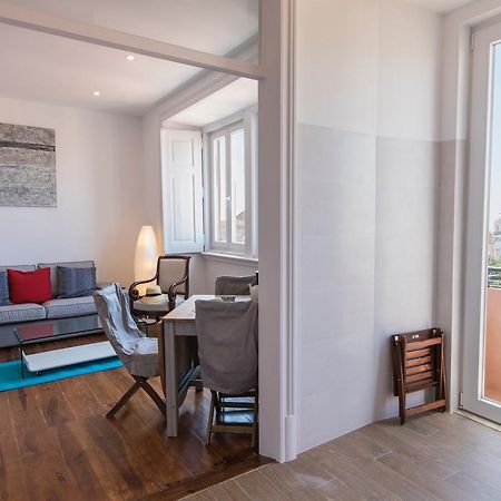 Lovelystay - Comfortable Apartment With River Views Lisbona Esterno foto