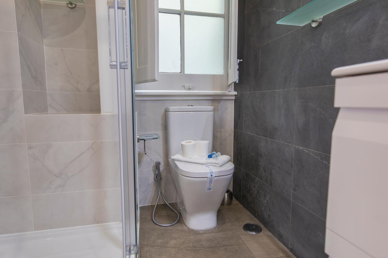 Lovelystay - Comfortable Apartment With River Views Lisbona Esterno foto