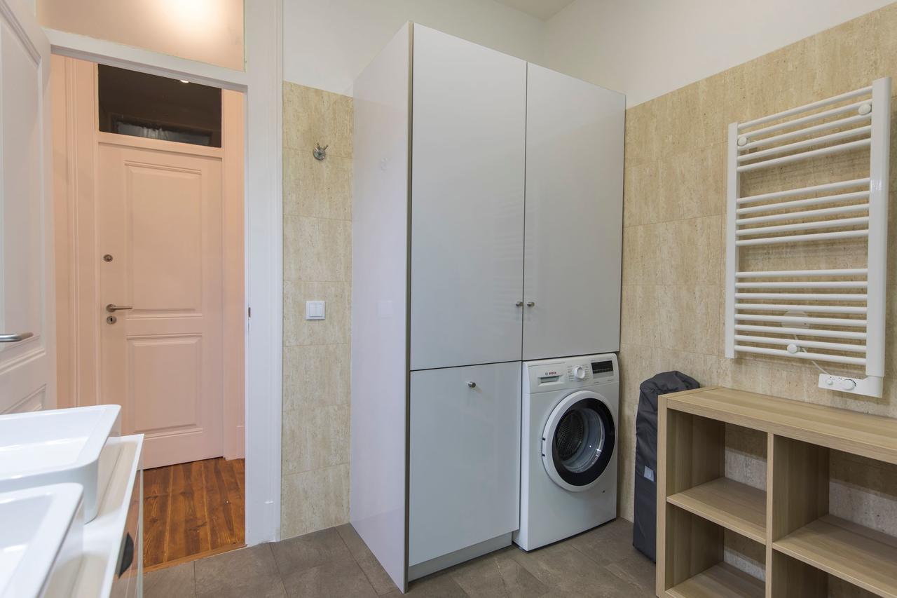 Lovelystay - Comfortable Apartment With River Views Lisbona Esterno foto